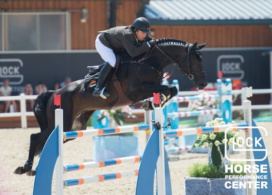 Copain du Perchet CH to Great Britain’s Emily Moffitt