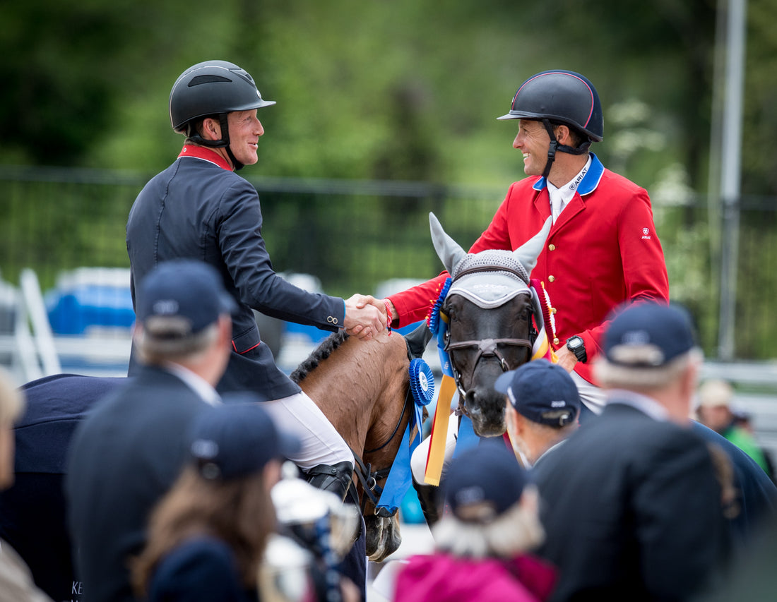 Photo of the Day: This Is What Sportsmanship Looks Like