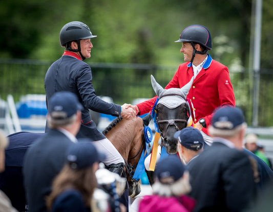 Photo of the Day: This Is What Sportsmanship Looks Like