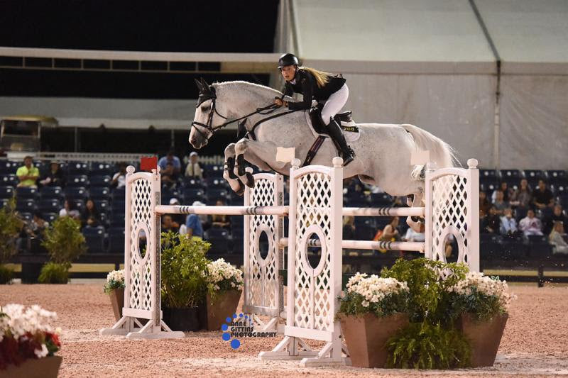 Kristen Vanderveen Wins $216,000 Holiday & Horses Grand Prix at ESP Holiday & Horses CSI4*